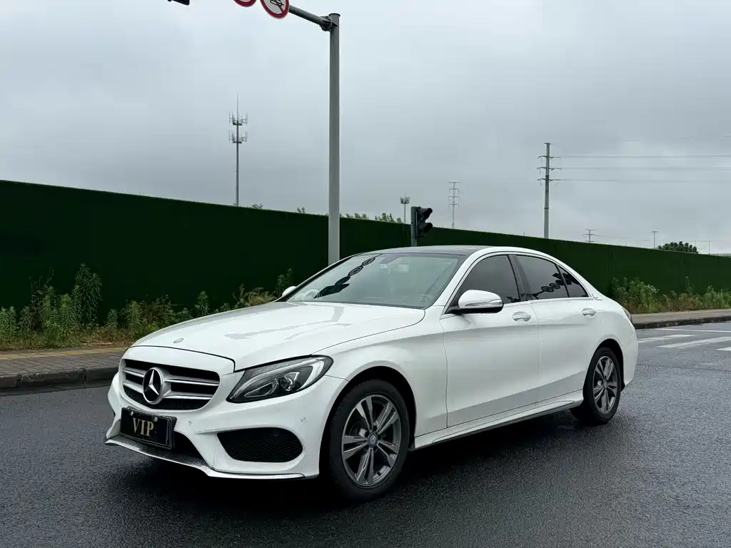 Mercedes-Benz C-Class 2017 — фото 1