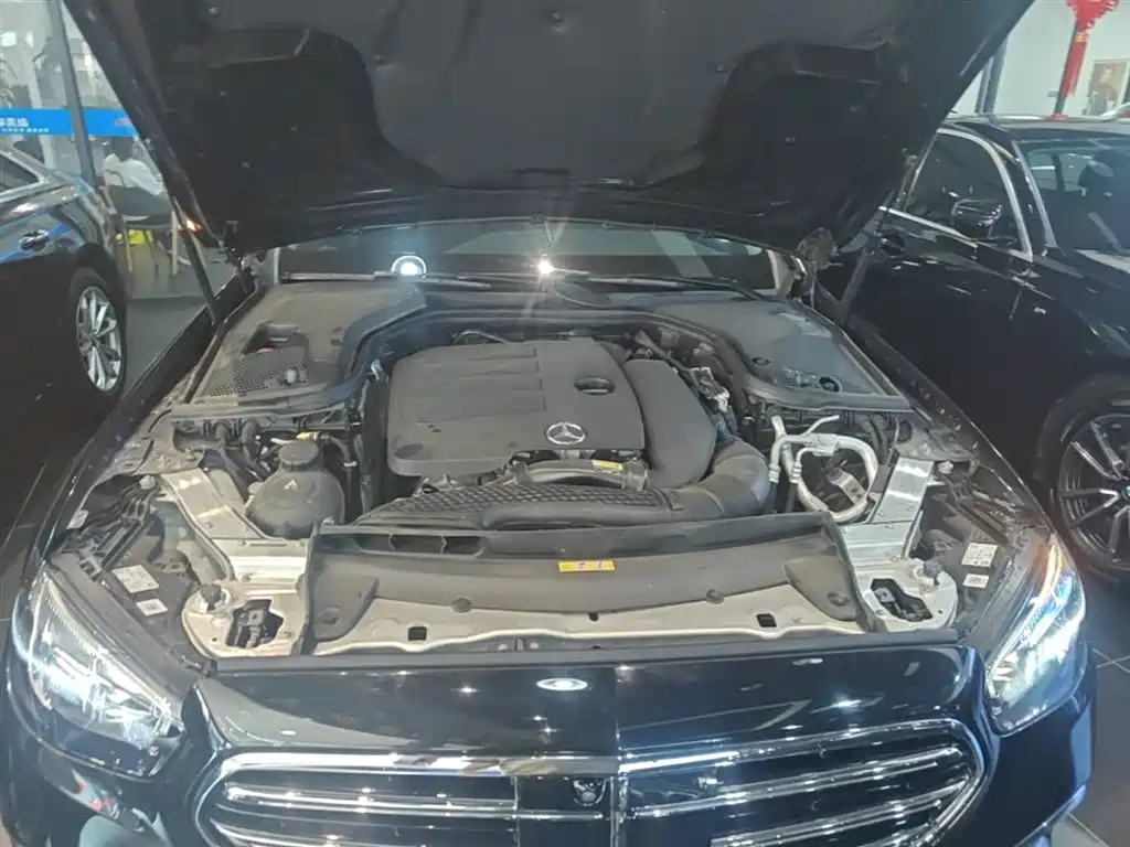 Mercedes-Benz E-Class 2023 — фото 20