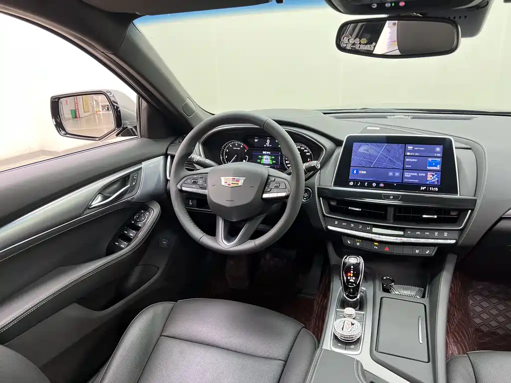 Cadillac CT5 2023 — фото 11