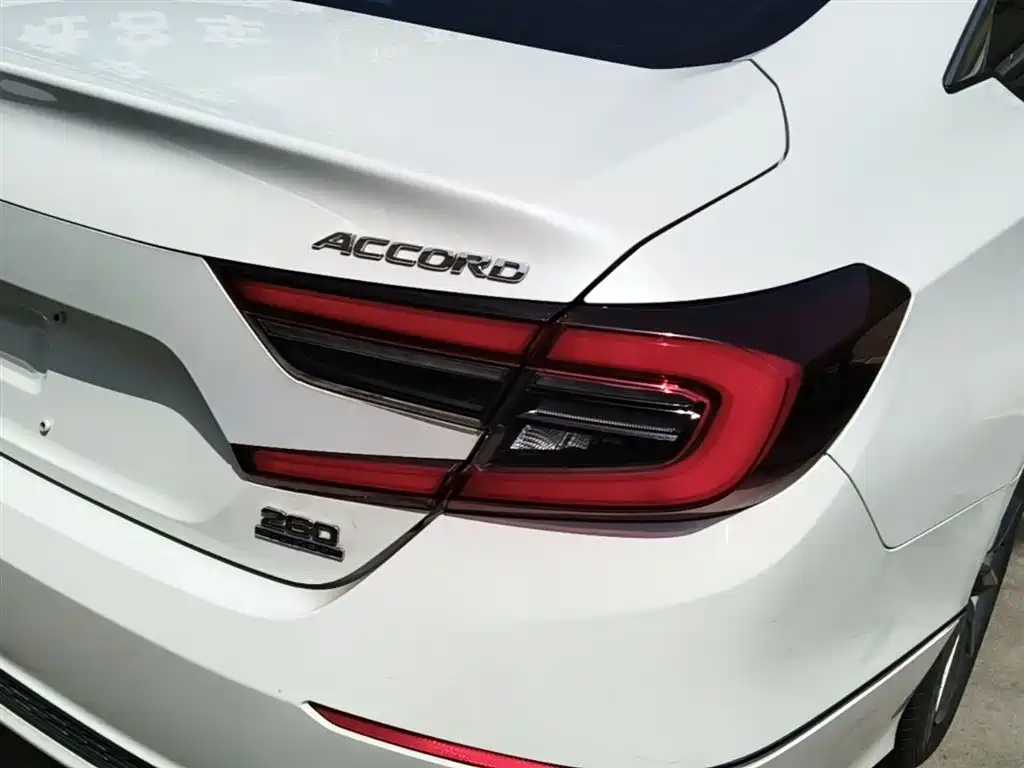 Honda Accord 2022 — фото 8