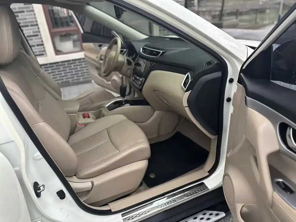 Nissan X-Trail 2015 — фото 10
