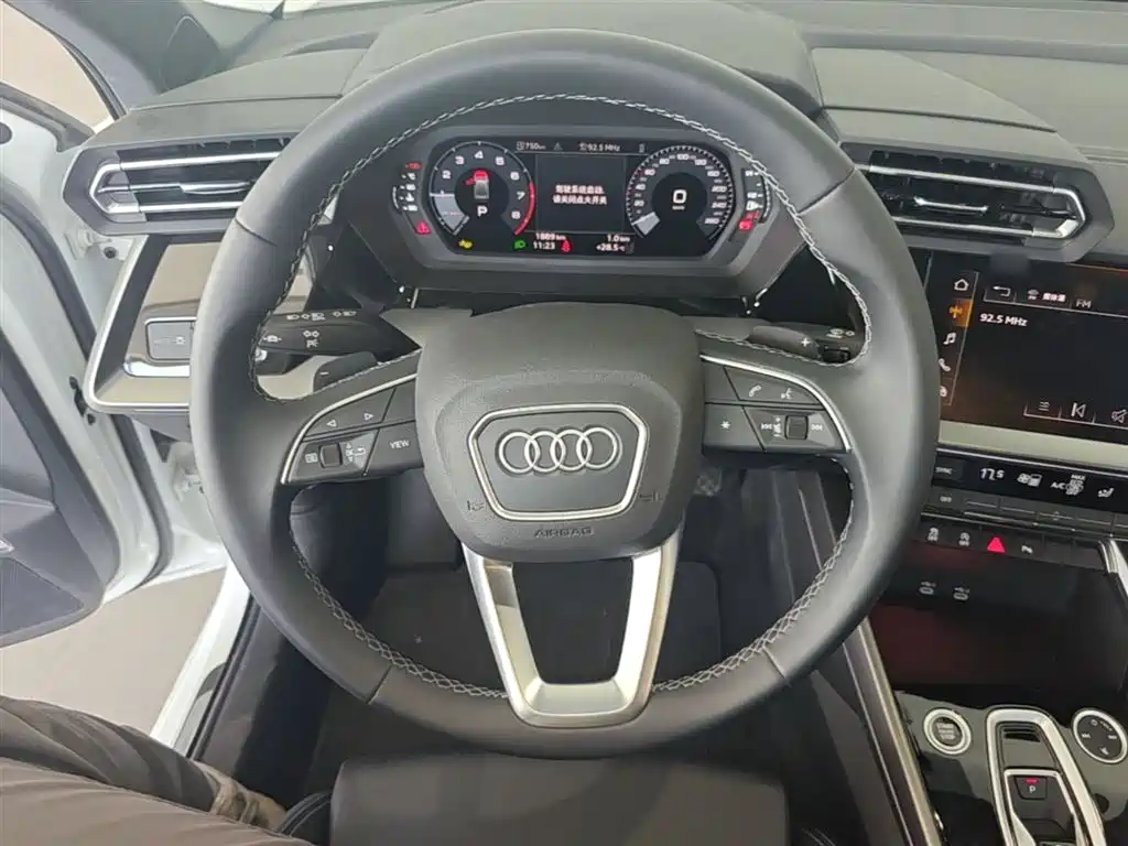Audi A3 2025 — фото 17