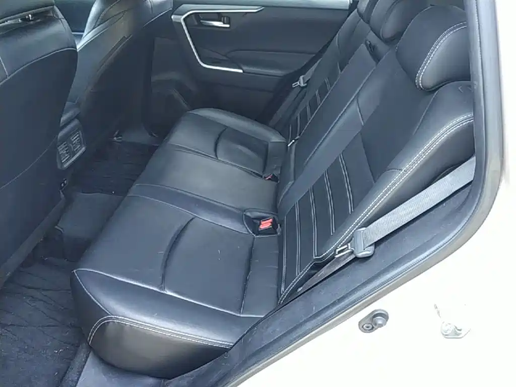 Toyota Wildlander 2020 — фото 17