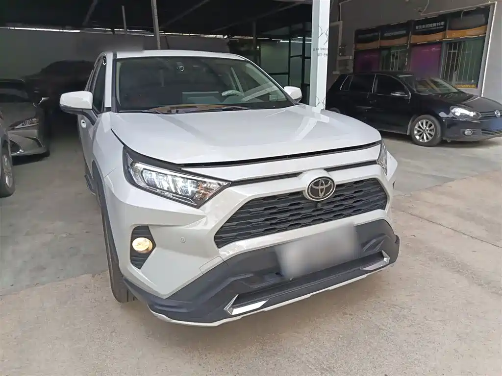 Toyota RAV4 2020 — фото 22