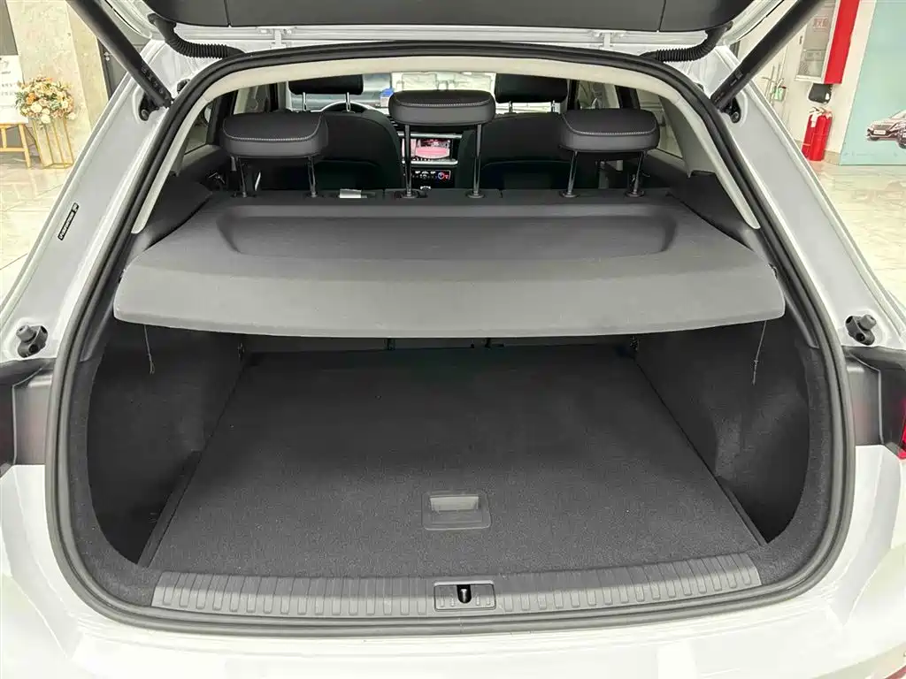 Audi Q3 2023 — фото 16