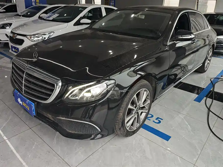 Mercedes-Benz E-Class 2019 — фото 1