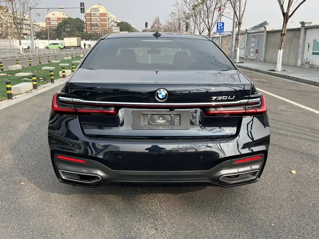BMW 7 Series 2021 — фото 18