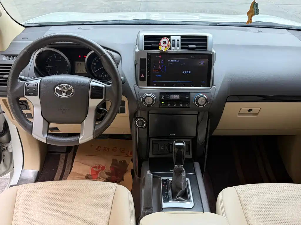 Toyota Prado 2016 — фото 8