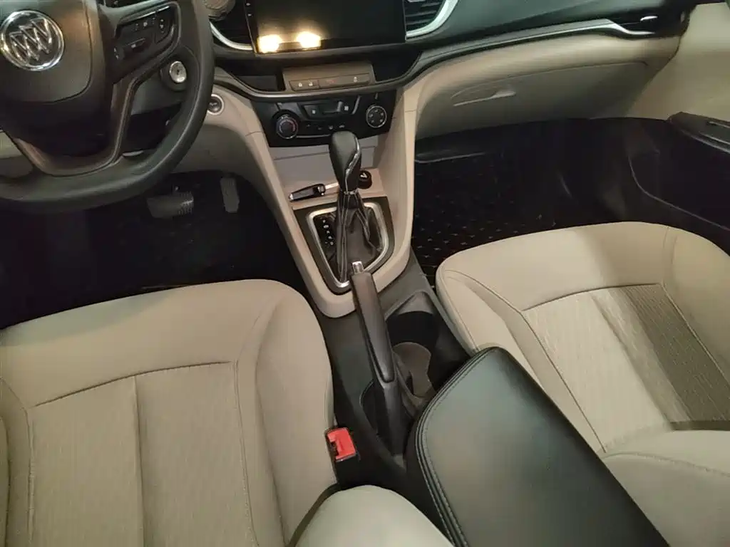 Buick Excelle 2015 — фото 14