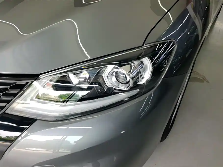 Nissan Tiida 2021 — фото 5