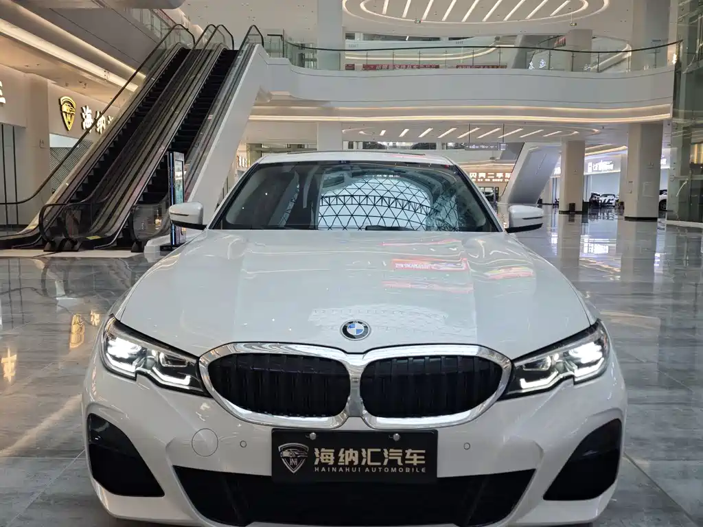 BMW 3 Series 2021