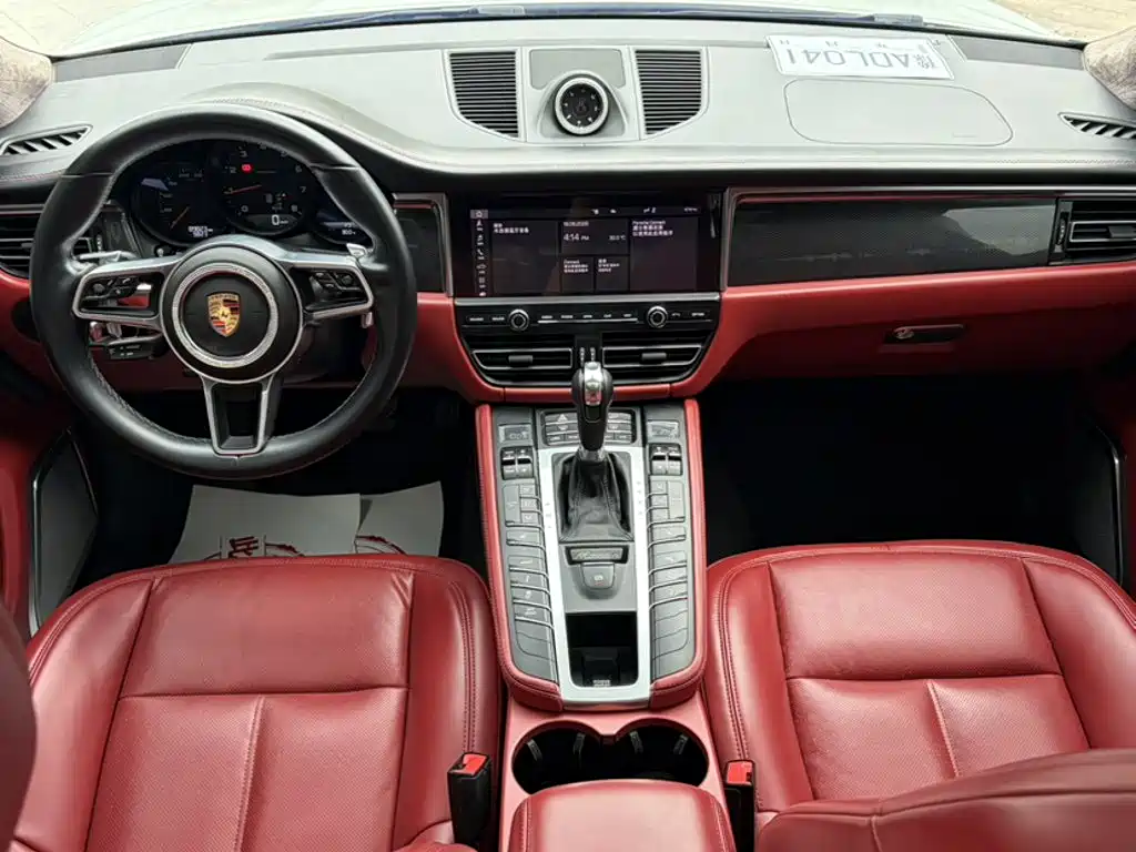 Porsche Macan 2021 — фото 15