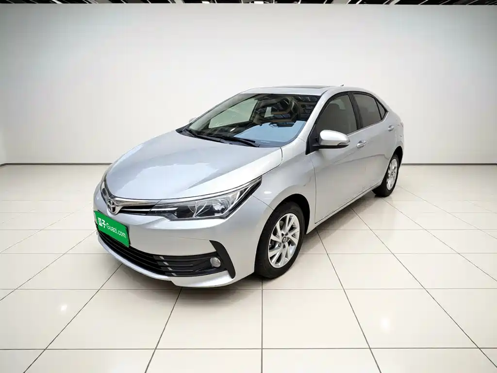 Toyota Corolla 2018 — фото 2