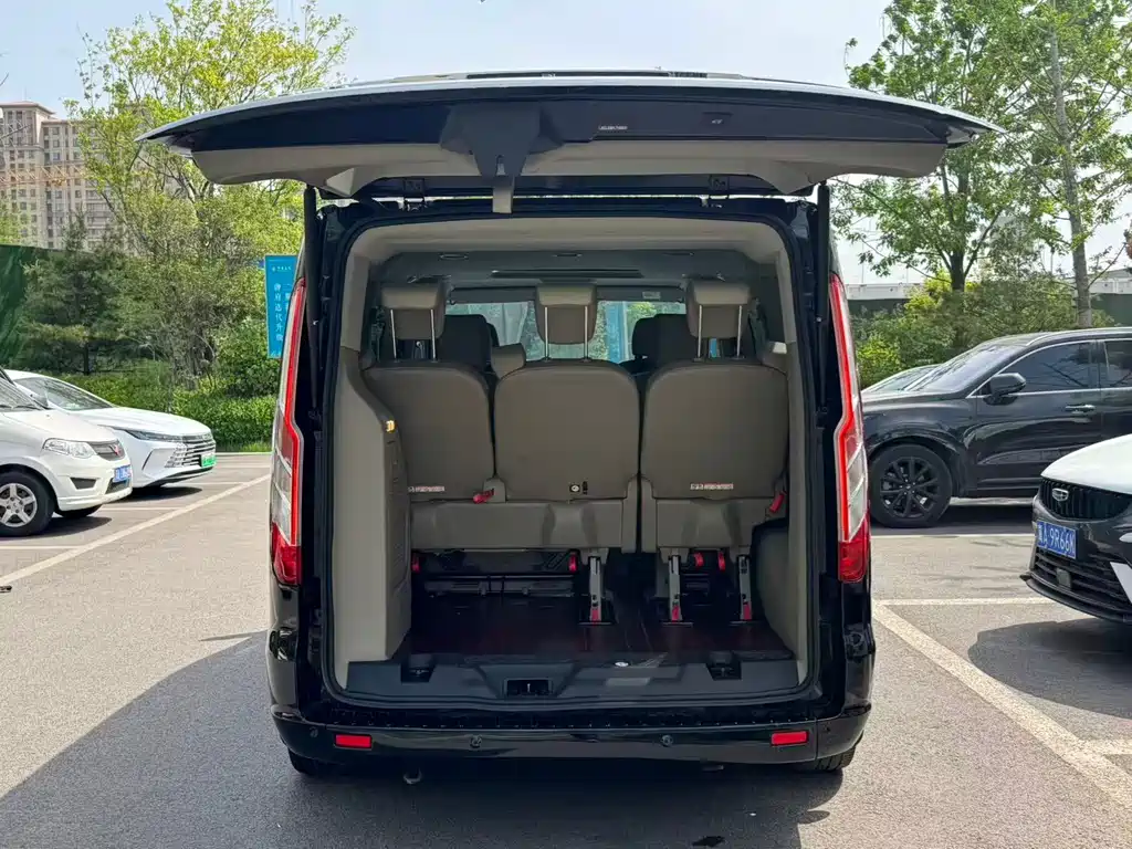 Ford Tourneo 2020 — фото 16