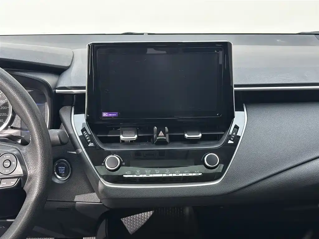 Toyota Corolla 2023 — фото 18
