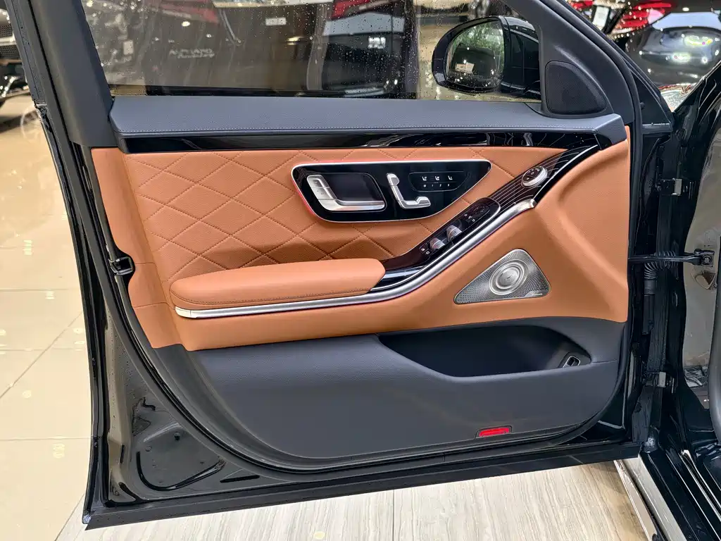 Mercedes-Benz S-Class 2023 — фото 4