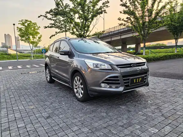 Ford Kuga 2013