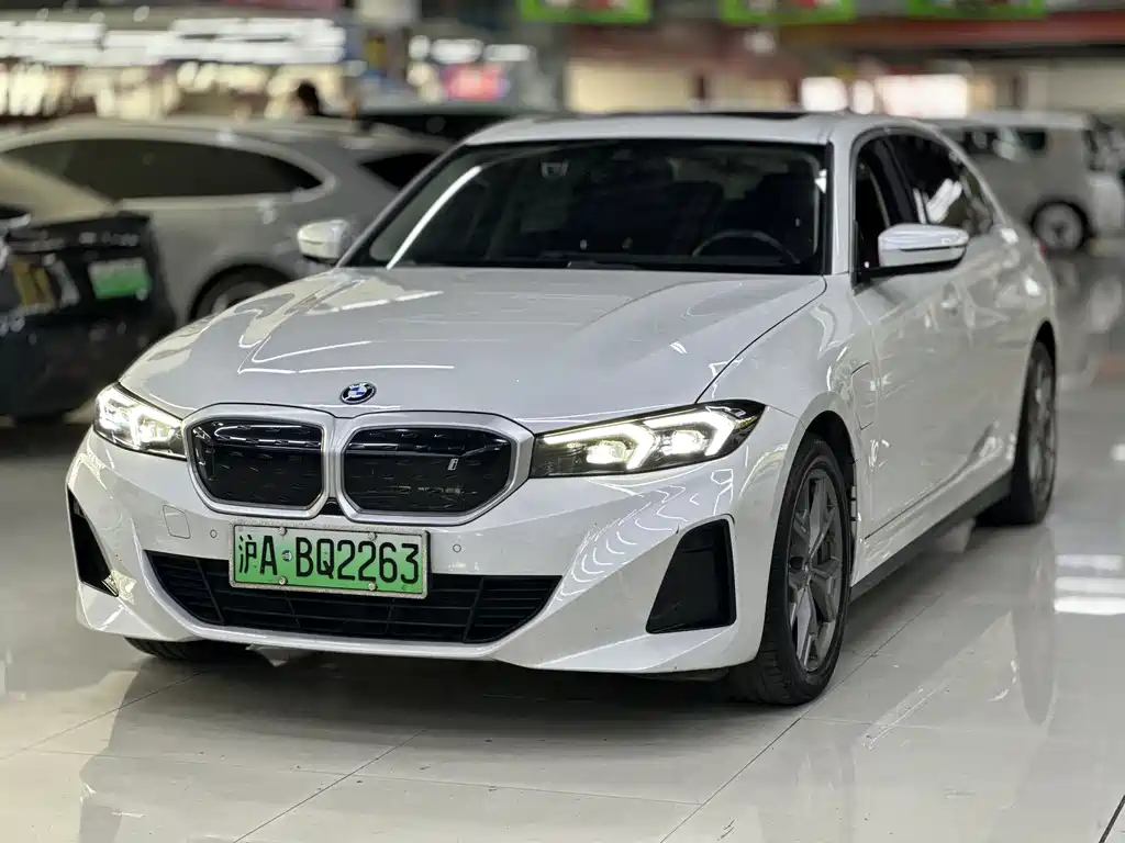 BMW i3 2023 — фото 1