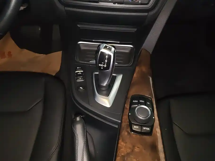 BMW 3 Series 2013 — фото 16