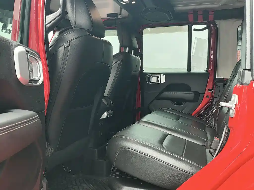 Jeep Wrangler PHEV 2023 — фото 6