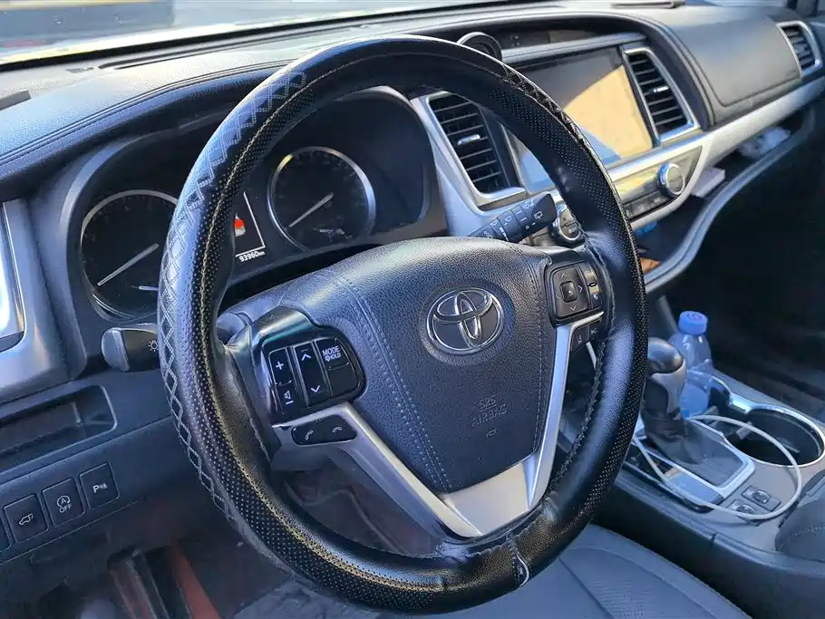 Toyota Highlander 2020 — фото 15