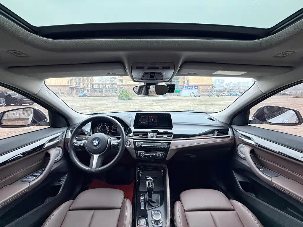 BMW X2 2022 — фото 11