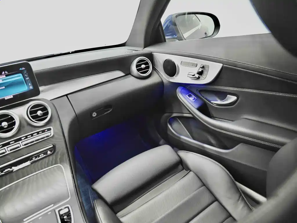 Mercedes-Benz C-Class 2022 — фото 10