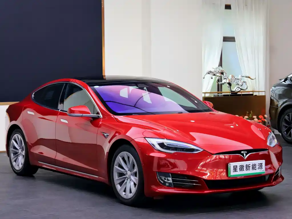 Tesla Model S 2017 — фото 3