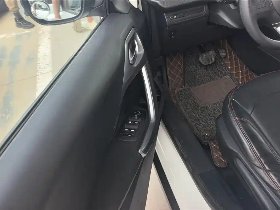 Peugeot 2008 2016