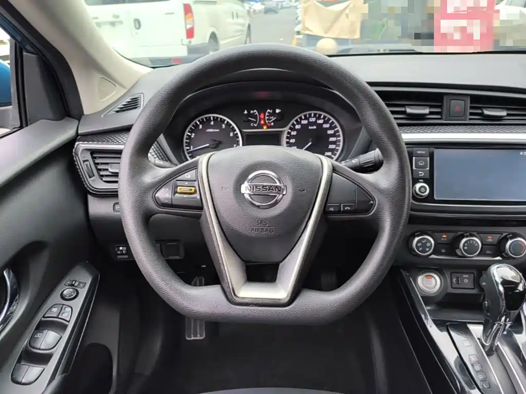 Nissan Bluebird 2017 — фото 11