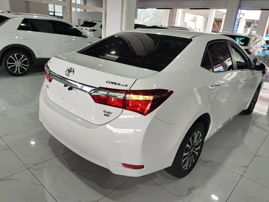 Toyota Corolla 2019 — фото 7