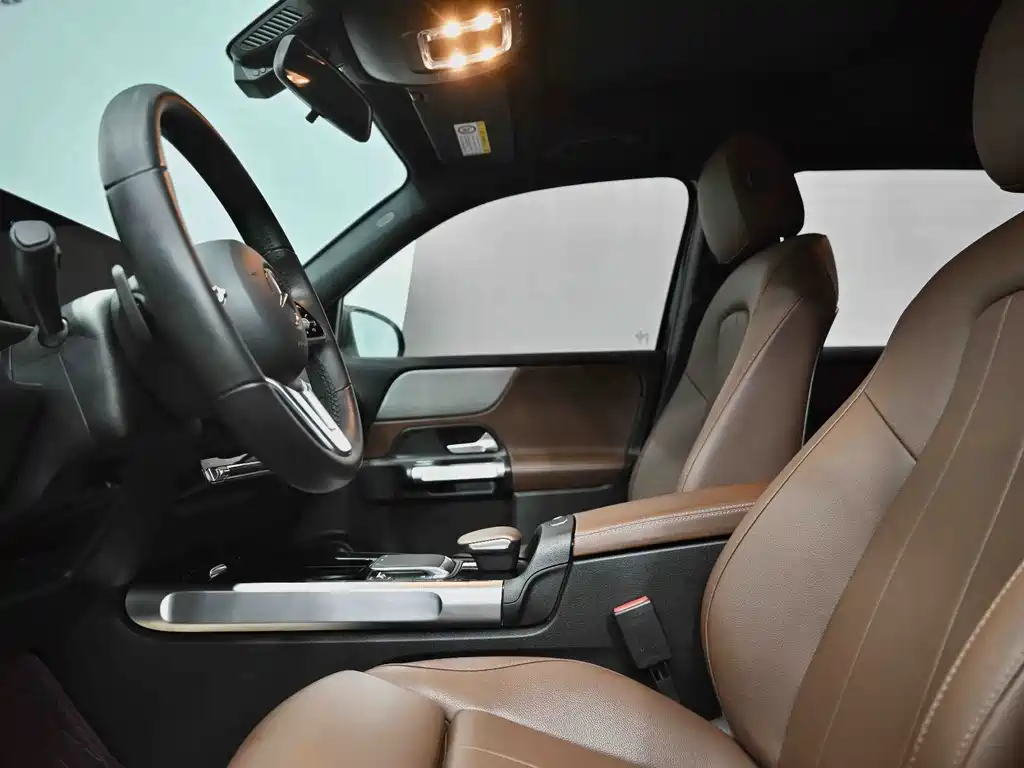 Mercedes-Benz GLB 2023 — фото 16
