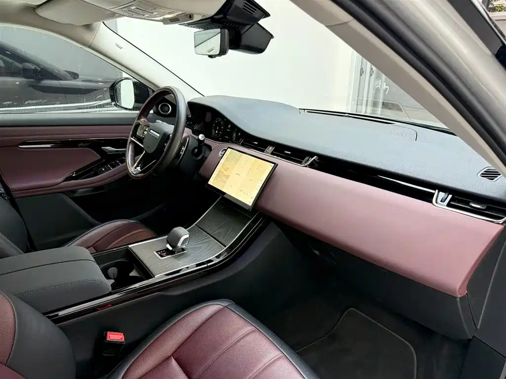 Land Rover Evoque 2024 — фото 9