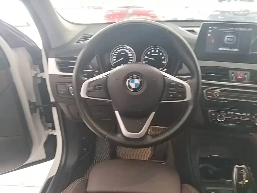 BMW X1 2020 — фото 11