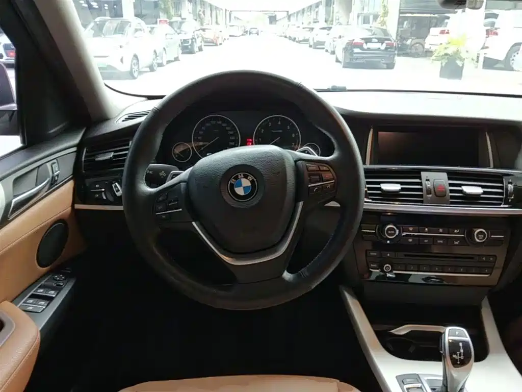 BMW X4 2015 — фото 11