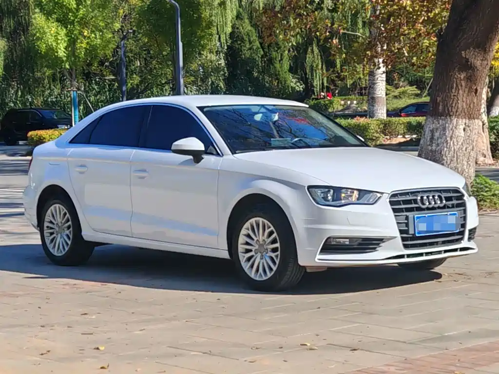 Audi A3 2015 — фото 3