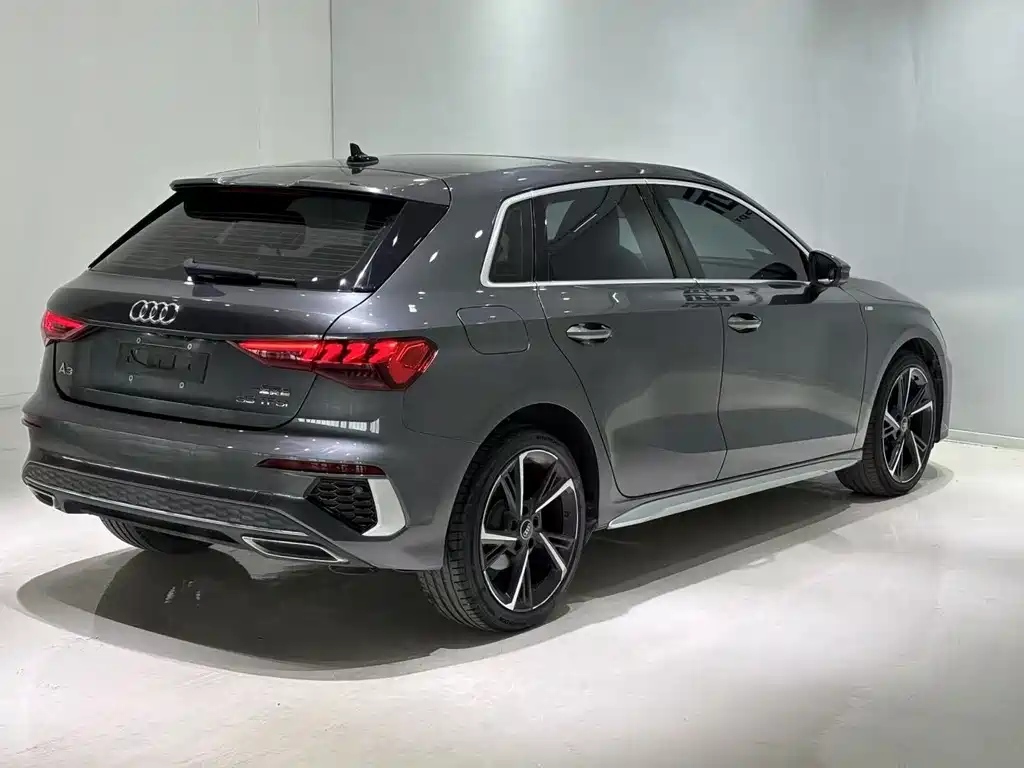 Audi A3 2022 — фото 6