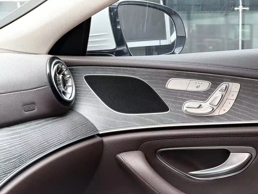 Mercedes-Benz CLS 2019 — фото 12