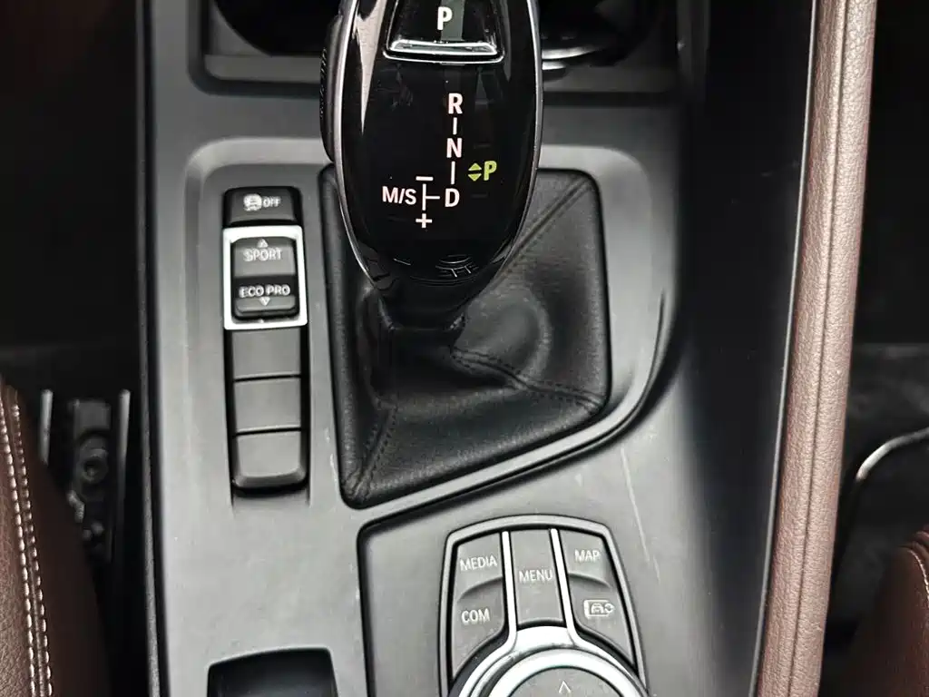 BMW X1 2021 — фото 13