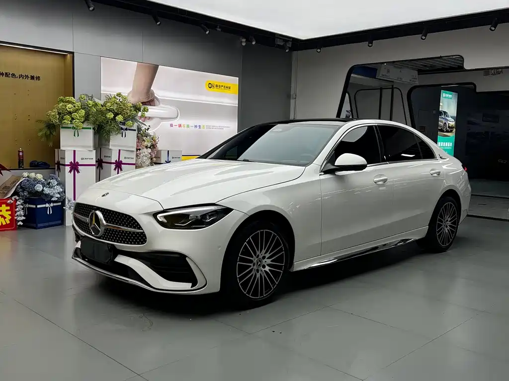 Mercedes-Benz C-Class 2025