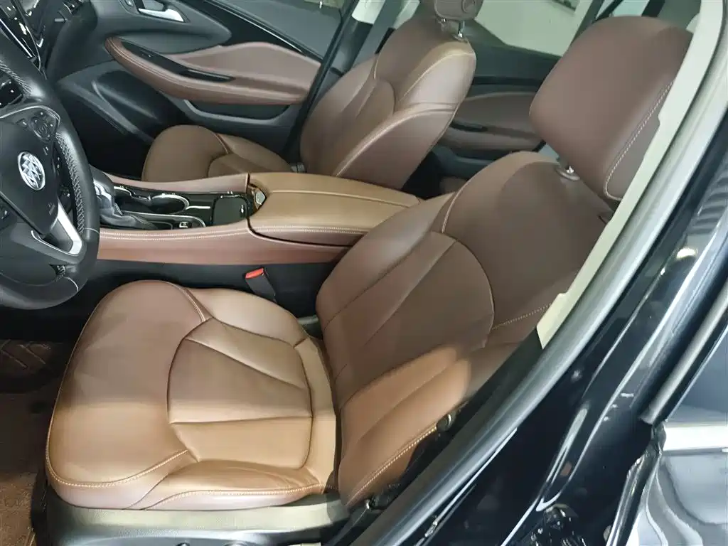 Buick Envision Plus 2020 — фото 11