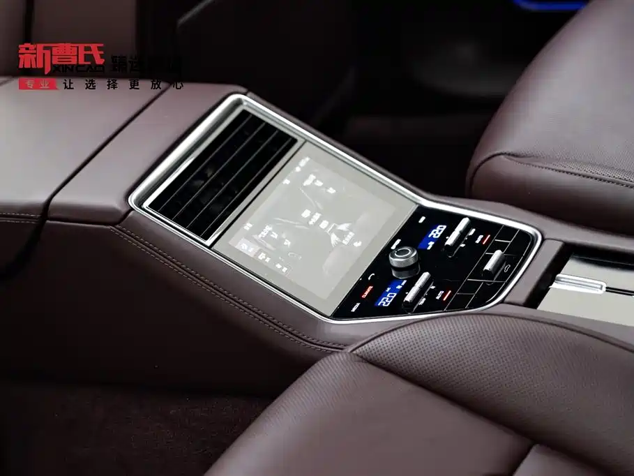 Porsche Panamera 2020 — фото 18