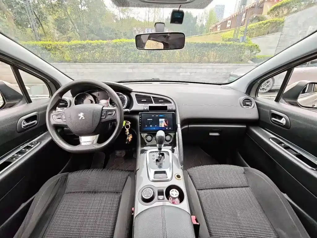 Peugeot 3008 2016 — фото 14