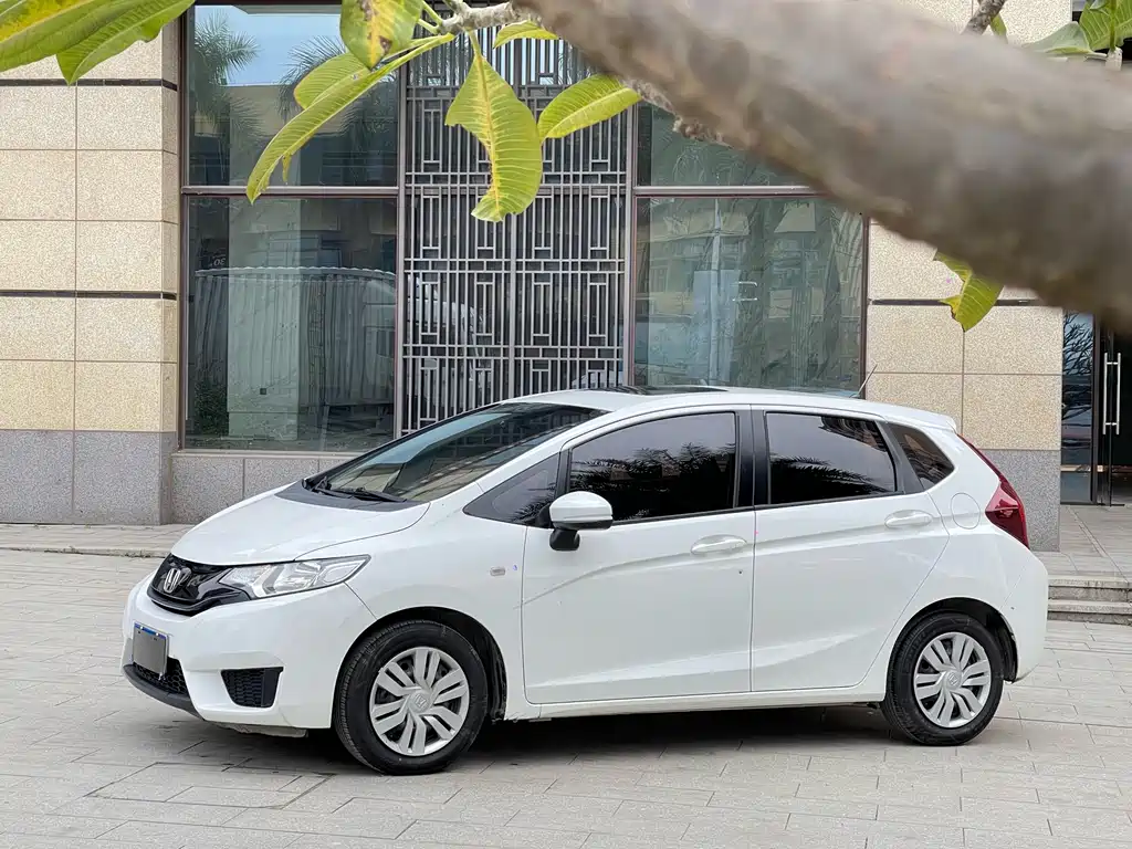 Honda Fit 2017 — фото 3