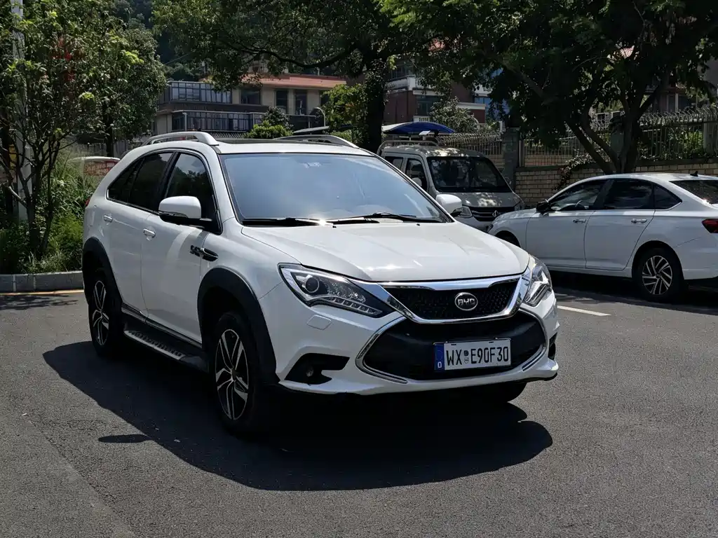BYD Tang New Energy 2015