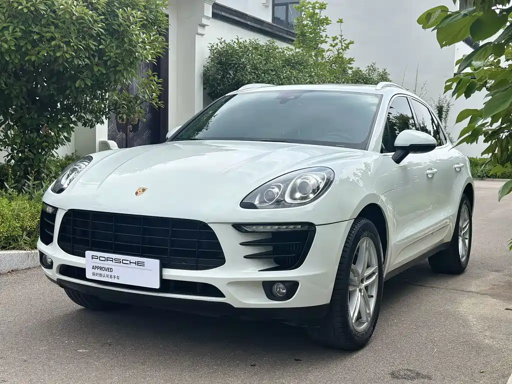 Porsche Macan 2017 — фото 1