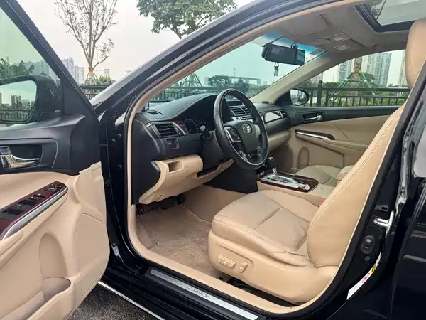 Toyota Camry 2013