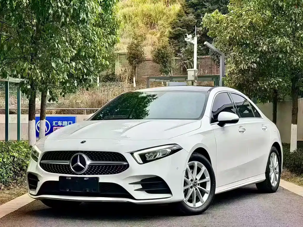 Mercedes-Benz A-Class 2020 — фото 1