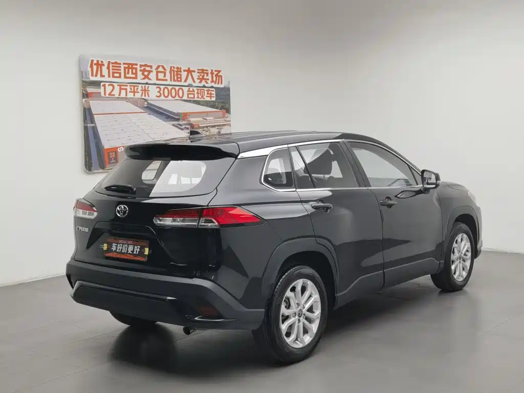 Toyota Frontlander 2024