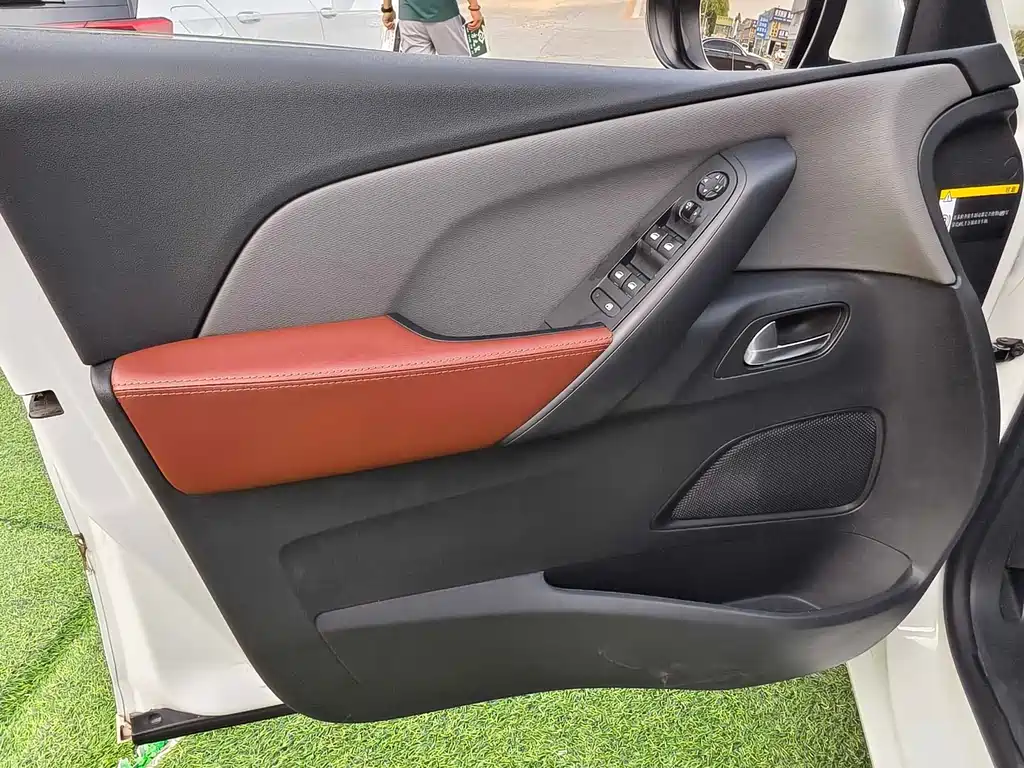 Citroen C4 Picasso 2017 — фото 10